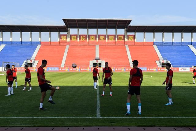中超单场：上海“德比” 申花一球小胜海港